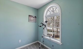5 Whitetail Ln, Chester, NH 03036