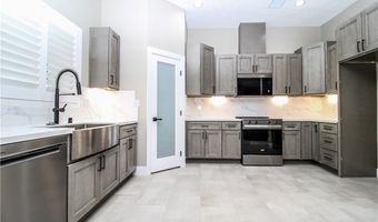19299 Roanoke Rd, Apple Valley, CA 92307