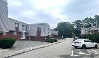 300 Smithfield Rd 30, North Providence, RI 02904