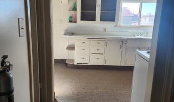 204 Grand Ave, Arco, ID 83213
