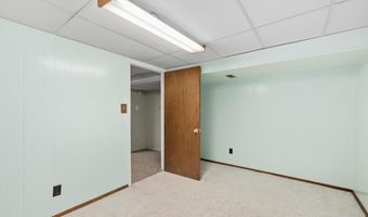 829 E CARLSON St, Cheyenne, WY 82009