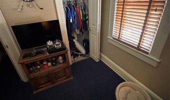 131 Hickory Ave, Bergenfield, NJ 07621