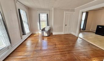 69 Green St, Augusta, ME 04330