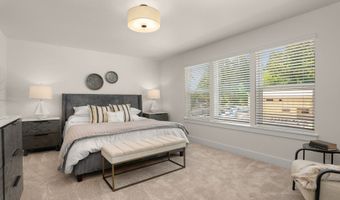 18939 SW Hazelwood Ln L-8, Beaverton, OR 97078