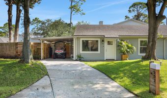 553 DAVID St, Atlantic Beach, FL 32233