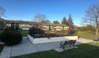 700 Broadway 26, Amityville, NY 11701