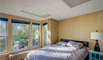 3214 Post Rd, Warwick, RI 02886