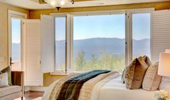 1340 Crestmont Dr, Angwin, CA 94508