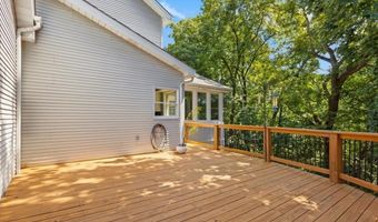 477 Redwood Forest Dr, Ballwin, MO 63021
