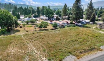 6816 Selkirk St, Bonners Ferry, ID 83805