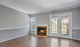 2522- D S ARLINGTON MILL Dr 4, Arlington, VA 22206