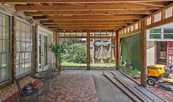 1456 Lakeridge Dr, Baton Rouge, LA 70802