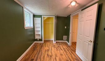 43 Holland St, Bangor, ME 04401