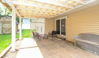 508 Rosemary Ln, Anamosa, IA 52205