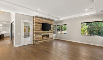 16 Garden Shadow Ln, Las Vegas, NV 89135