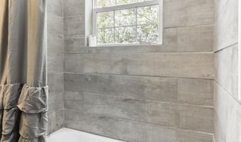 587 Robert Henry St, Macon, GA 31206