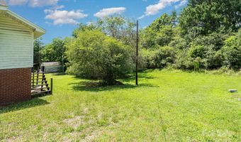 210 Lincoln St, Badin, NC 28009