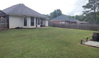 174 Jasmine Ct, Deatsville, AL 36022