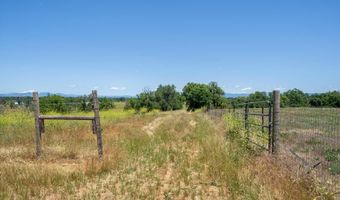 Deschutes Road, Anderson, CA 96007