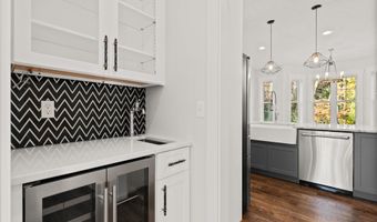 15 Parsons Way, Avon, CT 06001