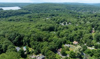 41 Verville Rd, Avon, CT 06001