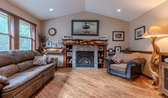 10570 E FAR CRY Rd, Athol, ID 83801