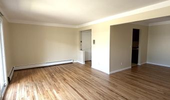 1209 Island Dr 104, Ann Arbor, MI 48105
