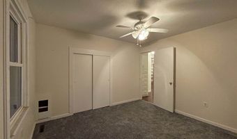 1326 N C St, Arkansas City, KS 67005