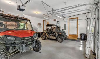 30 Beaver Bog Ln, Abbot, ME 04406