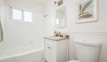 1713 Stewart St, Oceanside, CA 92054