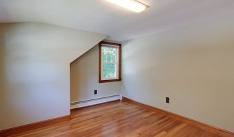 16 Rangeway Rd, Billerica, MA 01862