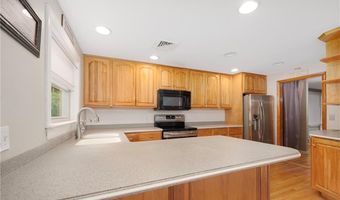 144 Aldrich Rd, Glocester, RI 02857