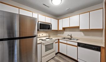 158 Elm Ridge Dr, North Liberty, IA 52317