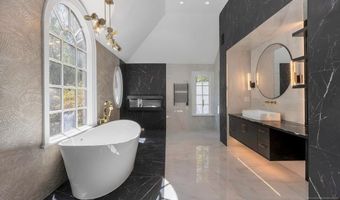4 Duck Pond Rd, Alpine, NJ 07620