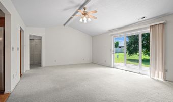 1107 Ashwood Dr, Auburn, IN 46706