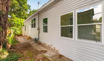 2720 Walnut St, Alton, IL 62002