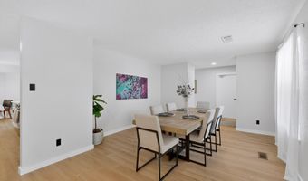 2704 Palo Alto Dr NE, Albuquerque, NM 87112