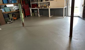 19 Elm St, Beachwood, NJ 08722