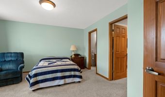852 Stone Creek Blvd, Ashland, OH 44805