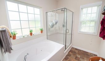 175 Castleton Cir, Boiling Springs, SC 29316