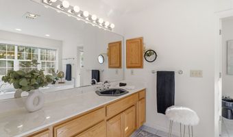 369 Alta Ave, Ashland, OR 97520