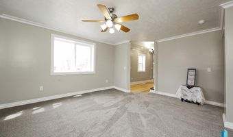 111 N 6th St, Beresford, SD 57004