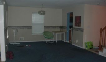 90 Monmouth Ave, Middletown, NJ 07748
