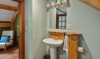 155 Sweeney Ln, Cambridge, VT 05464
