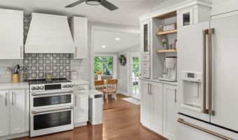 93 Wildwood Trl, East Greenwich, RI 02818