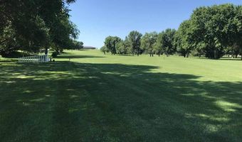 821 Country Club Dr, Akron, IA 51001