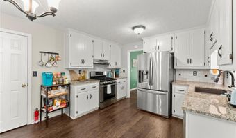 3932 Marguerite Dr NW, Acworth, GA 30101