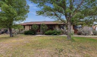 102 S Hackberry Dr, Alpine, TX 79830