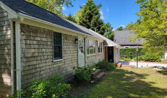 20 Sun Cir, Bourne, MA 02532