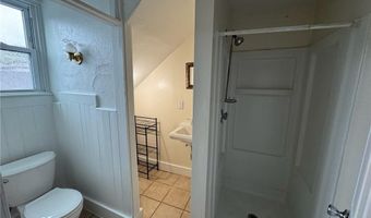 9 Ann St 2, Newport, RI 02840